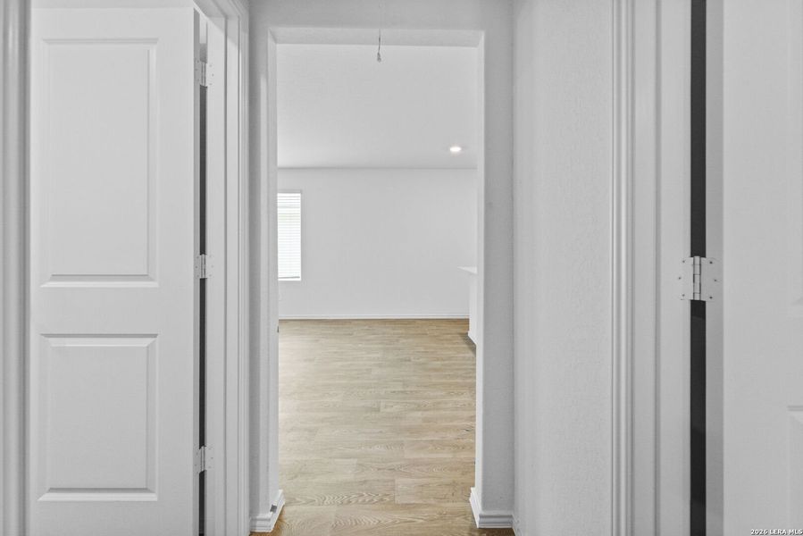 Spacious, unfurnished interior of a new home in Hickory Ridge, Elmendorf (Image 19). Spacious, unfurnished interior of a new home in Hickory Ridge, Elmendorf (Image 19).