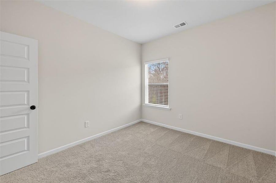 Spacious, unfurnished interior of a new home in Fuller Station, Loganville (Image 12).