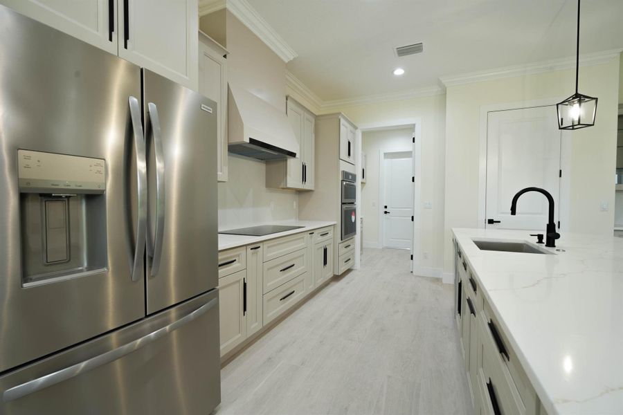 Furnished interior view inside a new home in , Fort Pierce (Image 8).