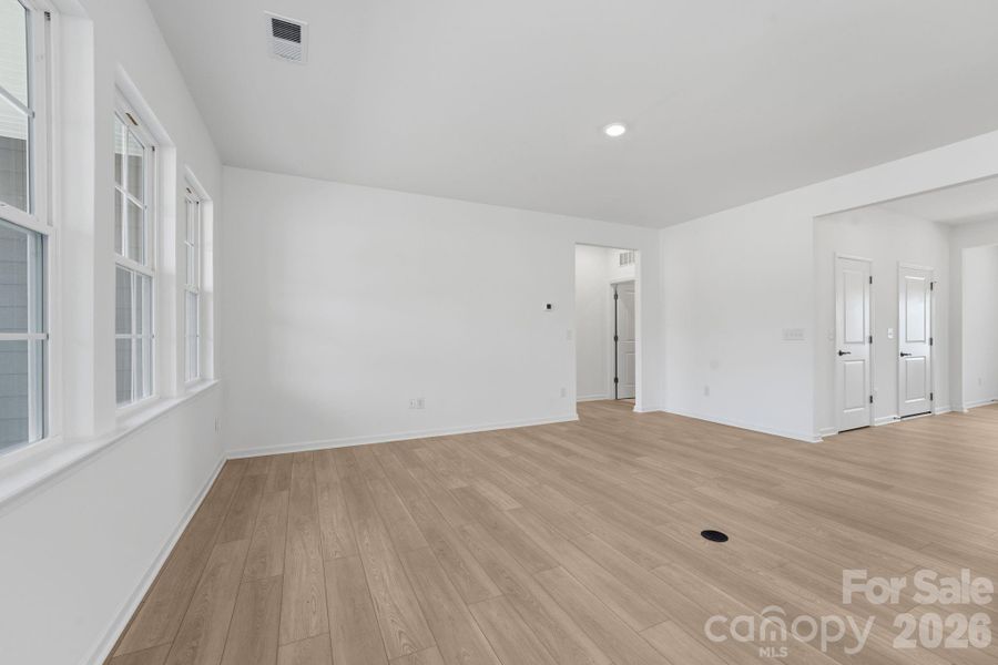 Spacious, unfurnished interior of a new home in Roselyn, Lancaster (Image 23).