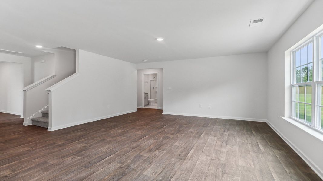 Spacious, unfurnished interior of a new home in Hunter's Branch, Hopkins (Image 17).