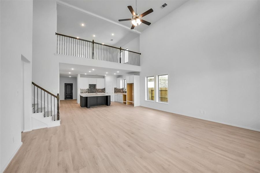 Spacious, unfurnished interior of a new home in Stone Creek Ranch, Hockley (Image 43).