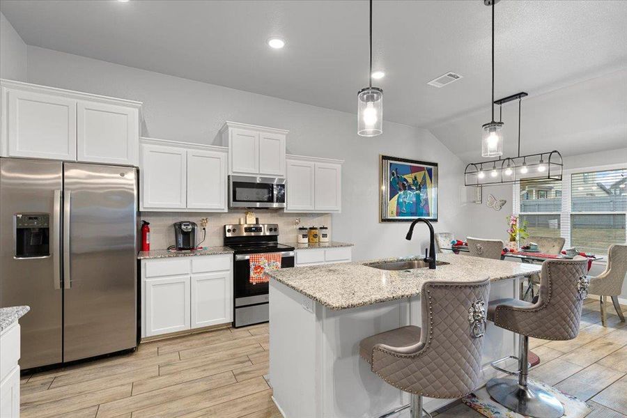 Furnished interior view inside a new home in , Killeen (Image 6).