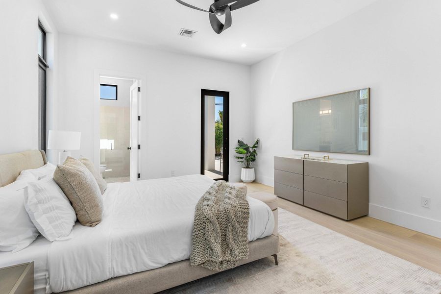 037-368ChurchillRoad-WestPalmBeach-FL-33