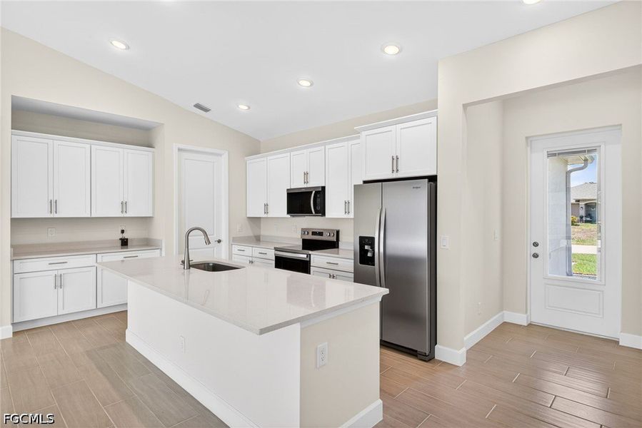 Furnished interior view inside a new home in Cape Coral, Cape Coral (Image 17).