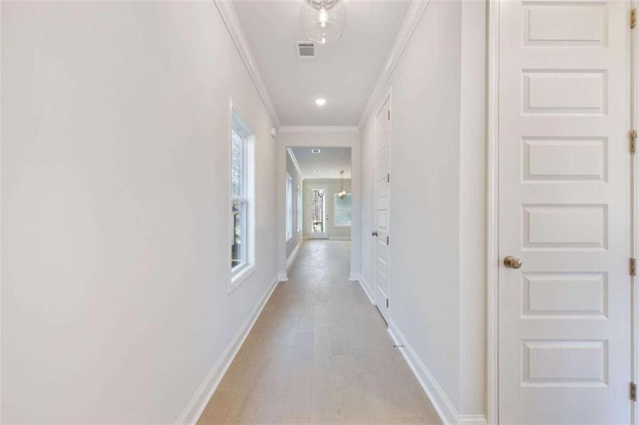 Spacious, unfurnished interior of a new home in , Athens (Image 13).