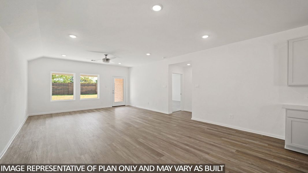 Spacious, unfurnished interior of a new home in Cypress Green, Tomball (Image 18). Spacious, unfurnished interior of a new home in Cypress Green, Tomball (Image 18).