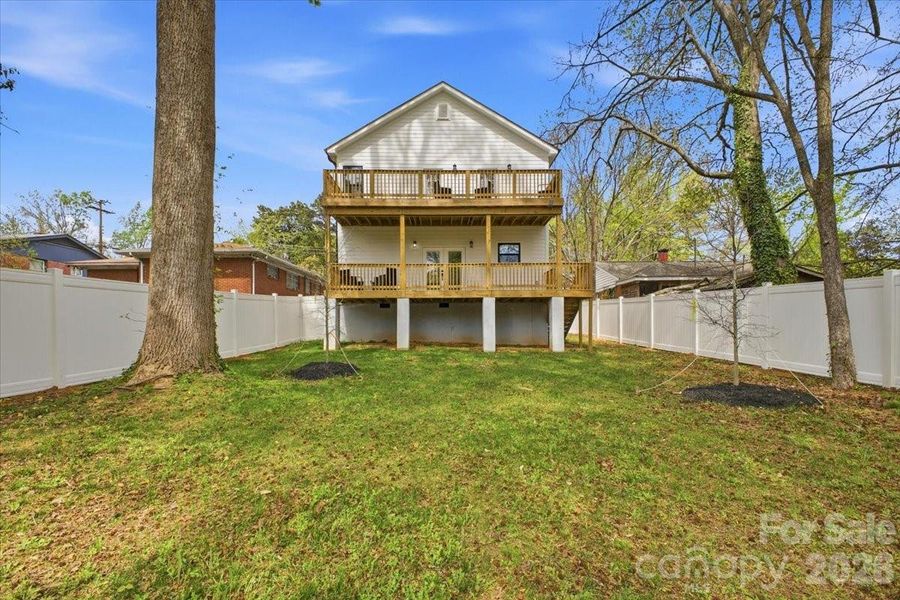 Exterior details and patio area of a home in , Charlotte (Image 17).