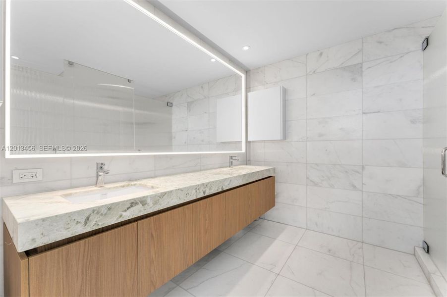 Furnished interior view inside a new home in , Miami Beach (Image 12).