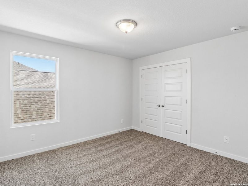 Spacious, unfurnished interior of a new home in Talley Fields, San Antonio (Image 18).