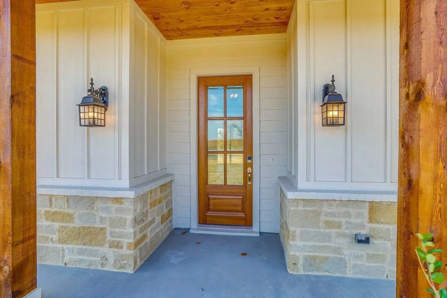 Representative exterior details of a home built from the The Colin by Elmwood Custom Homes in Aledo Heights, Aledo (Image 12).