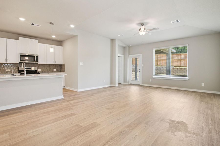 Image 13 of a home in Pine Lake Cove - Premier Series. Image 13 of a home in Pine Lake Cove - Premier Series.