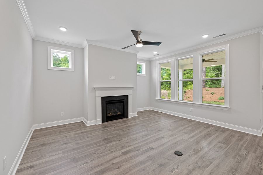Representative unfurnished interior of a home built from the The Ellery by RobuckHomes in Baylee Ridge, Selma (Image 47).