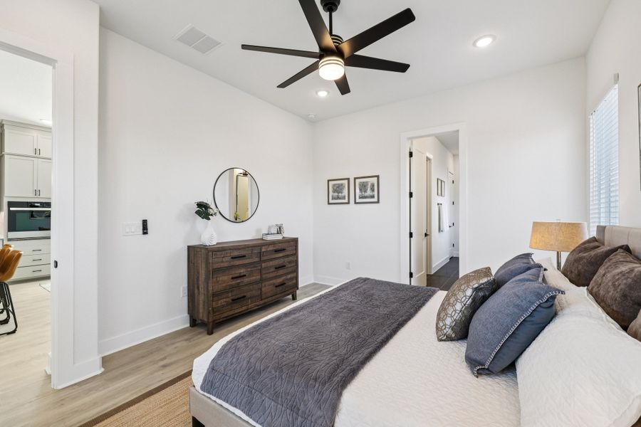 Furnished interior view inside a new home in Foxfield, Austin (Image 15).