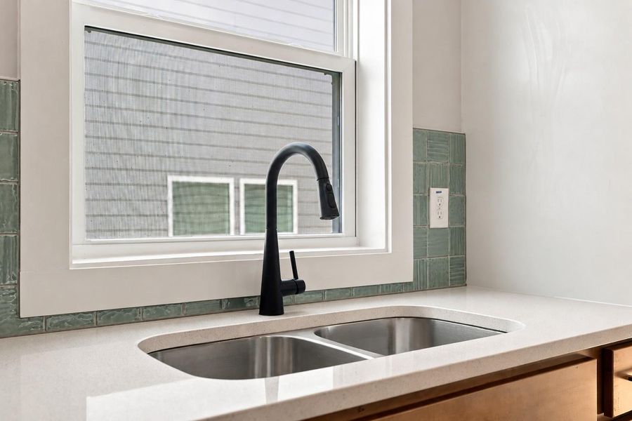 Close-up of interior finishes inside a home in Allen Park, Raleigh (Image 15).