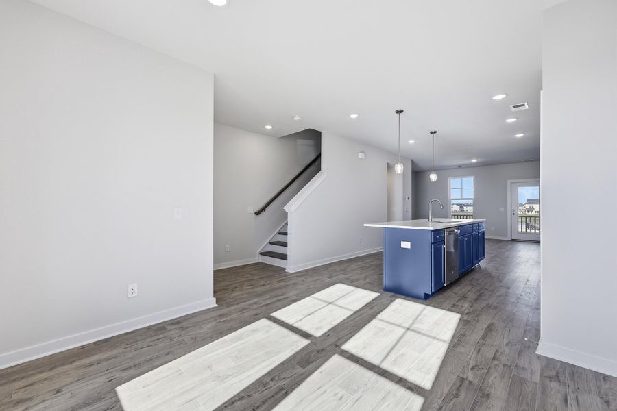 Spacious, unfurnished interior of a new home in , Summerville (Image 48).