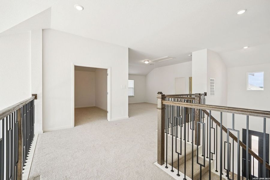 Spacious, unfurnished interior of a new home in Estancia Ranch - Classic Series, San Antonio (Image 44).