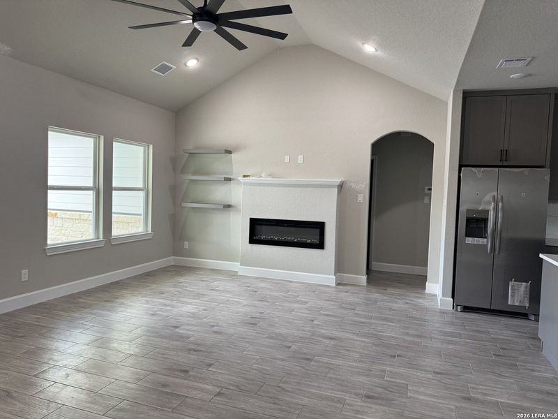 Spacious, unfurnished interior of a new home in , Spring Branch (Image 30).