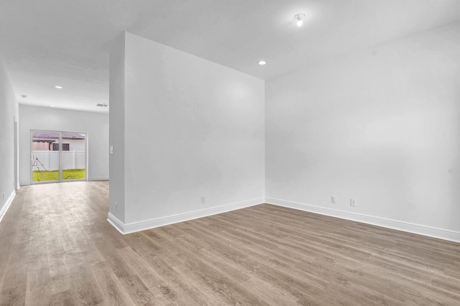 Spacious, unfurnished interior of a new home in , Lantana (Image 18). Spacious, unfurnished interior of a new home in , Lantana (Image 18).