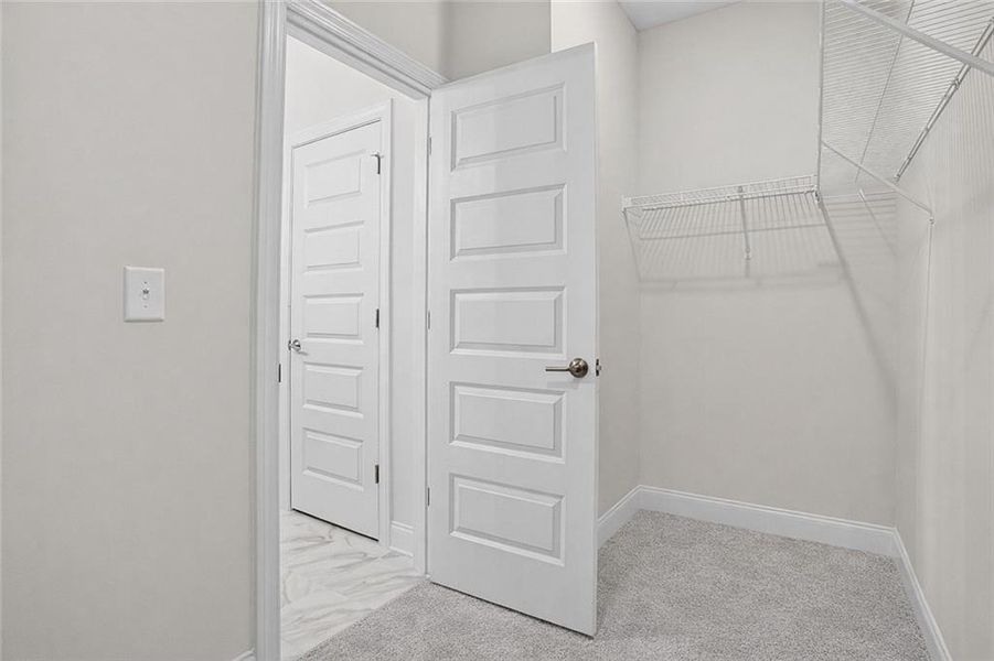 Spacious, unfurnished interior of a new home in Waters Edge, Mansfield (Image 10).