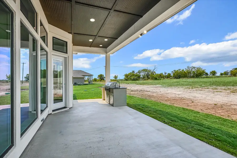 Representative exterior details of a home built from the Vanderpool II by Giddens Homes in Whispering Wind, Bertram (Image 38).