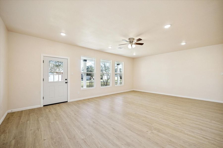 Spacious, unfurnished interior of a new home in , Montgomery (Image 19).