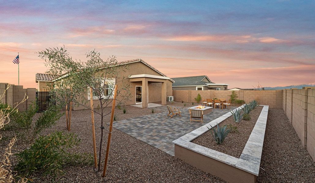 Representative exterior details of a home built from the Mariposa - C40M by D.R. Horton in Entrada Del Toro at Rancho Sahuarita, Sahuarita (Image 26).
