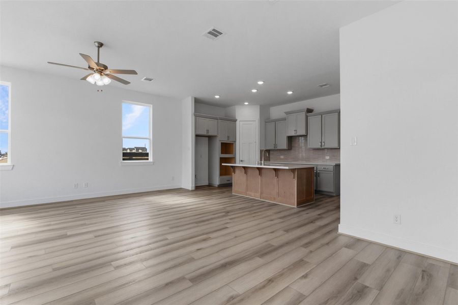 Spacious, unfurnished interior of a new home in Bridgeland Central, Cypress (Image 25). Spacious, unfurnished interior of a new home in Bridgeland Central, Cypress (Image 25).