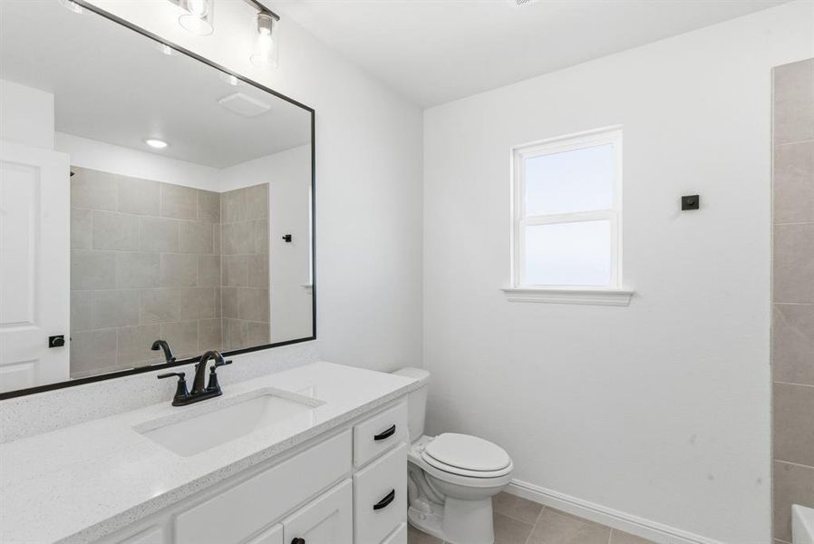 Furnished interior view inside a new home in , Lipan (Image 5).