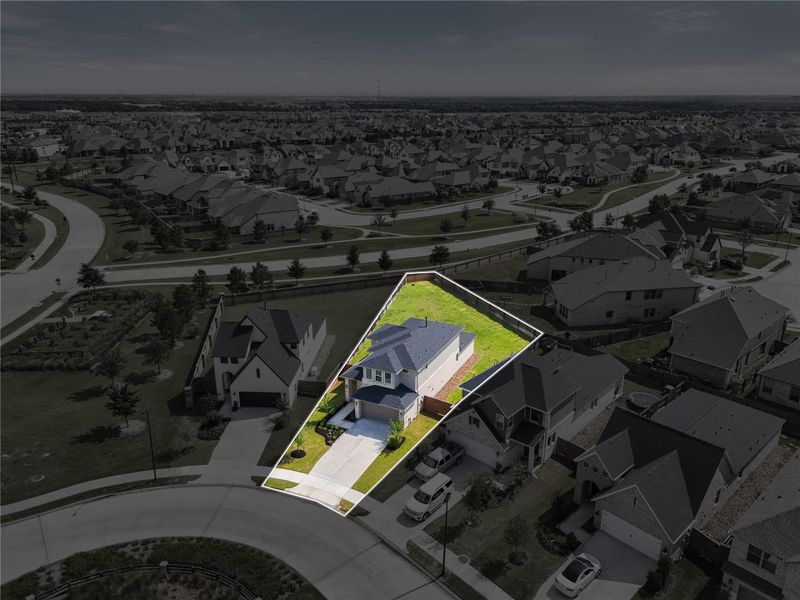 This home is so close to the main entrance, making leaving for the day, and coming home very easy! Some homes can be 5-10 minutes deep into the neighborhood, from here you can walk to a wide array of community amenities from the pool, gym, a dog park and so much more!