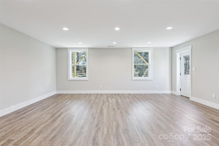Spacious, unfurnished interior of a new home in , Asheville (Image 12).