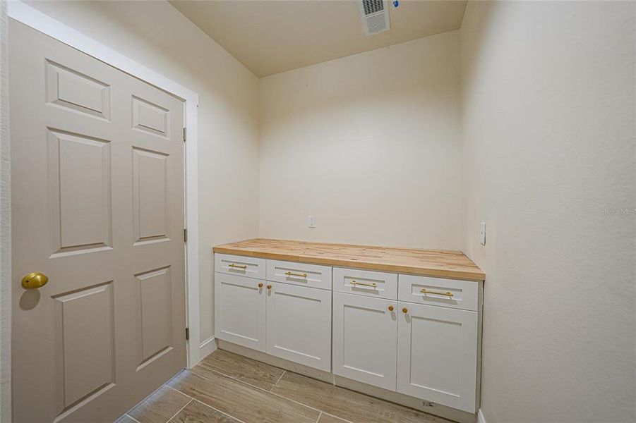 Image 33 of a home in .