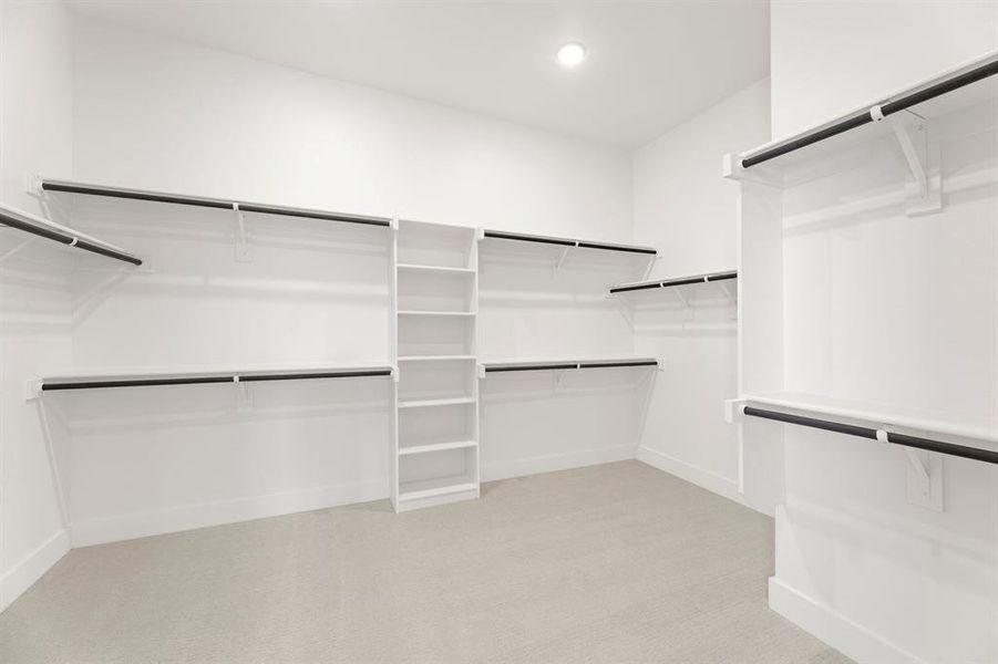 Spacious, unfurnished interior of a new home in Cambridge Estates - Harwood, Prosper (Image 21).