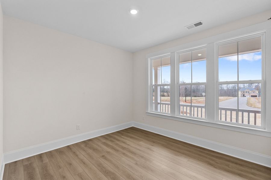 Spacious, unfurnished interior of a new home in Lilah Grove, Summerfield (Image 37).