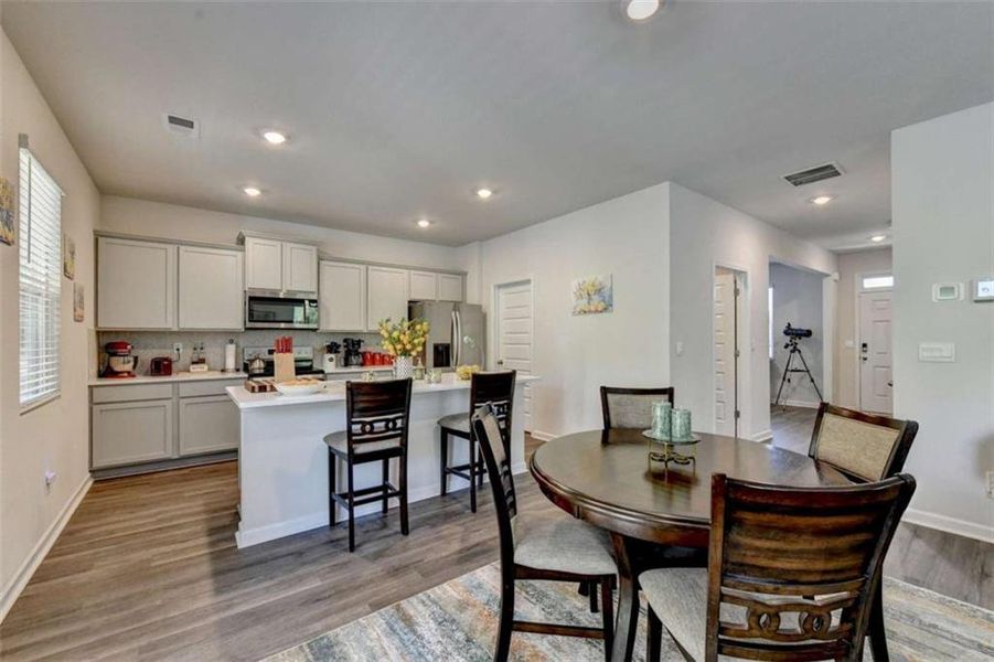 Furnished interior view inside a new home in Twin Lakes, Hoschton (Image 15).