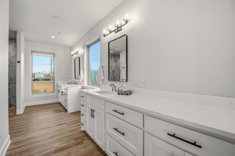 Furnished interior view inside a new home in , Granbury (Image 33).