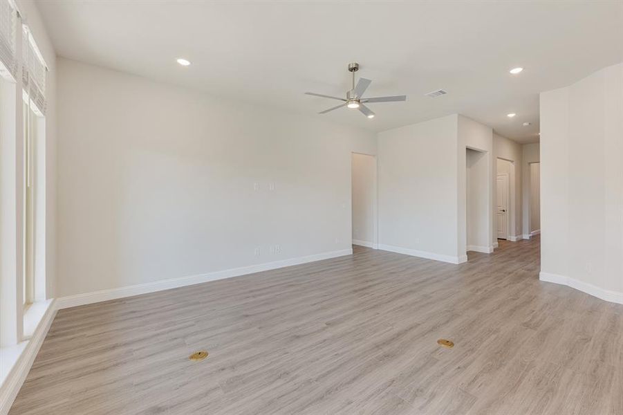 Spacious, unfurnished interior of a new home in ArrowBrooke Classic 50, Aubrey (Image 29).