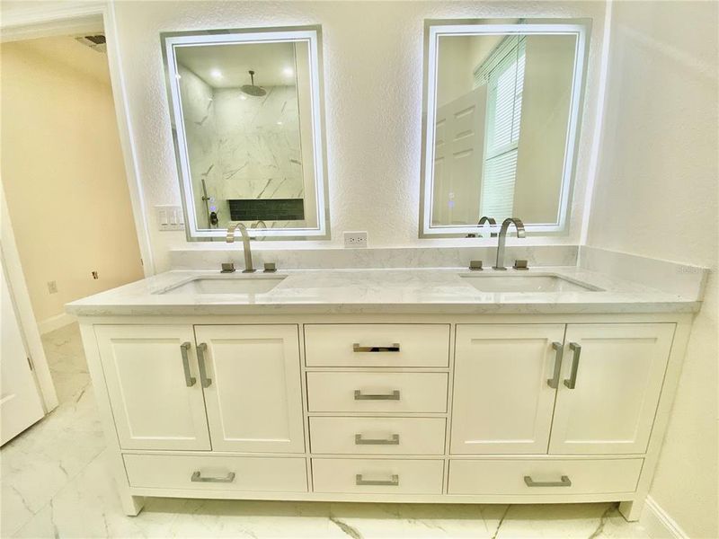 Image 12 of a home in .