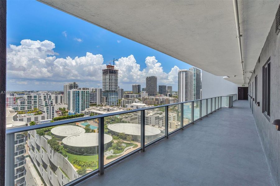Condo located in Miami, FL showcasing its design and architecture (Image 4). Condo located in Miami, FL showcasing its design and architecture (Image 4).