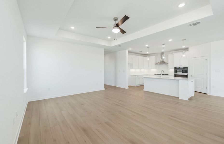 Spacious, unfurnished interior of a new home in Del Webb Austin at Lost Pines, Bastrop (Image 35). Spacious, unfurnished interior of a new home in Del Webb Austin at Lost Pines, Bastrop (Image 35).