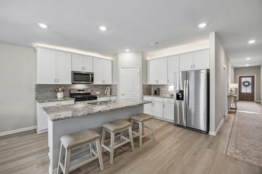 Furnished interior view inside a new home in Cibolo Hills, Fort Worth (Image 7).