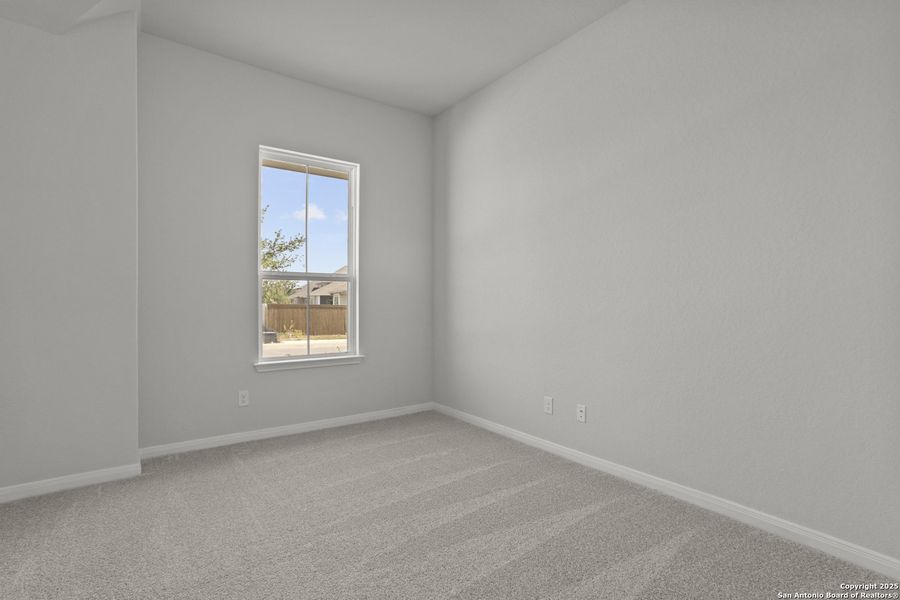 Spacious, unfurnished interior of a new home in Stillwater Ranch, San Antonio (Image 35).