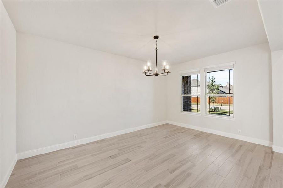 Spacious, unfurnished interior of a new home in Villages of Walnut Grove, Midlothian (Image 13).