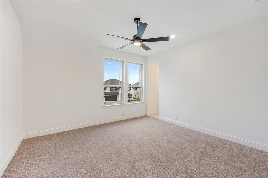 Spacious, unfurnished interior of a new home in Windsong Ranch Classic 61, Prosper (Image 35).