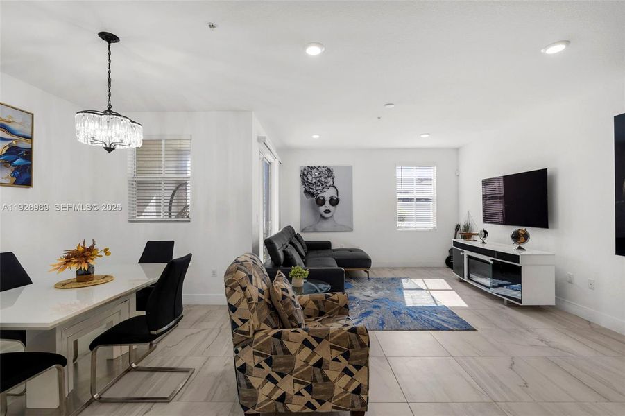 Furnished interior view inside a new home in , Pembroke Pines (Image 35). Furnished interior view inside a new home in , Pembroke Pines (Image 35).