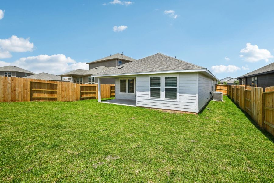 Photo is not of the actual home, but is an inspirational photo of builder’s model home and may depict options, furnishings, and/or decorator features that are not included Photo is not of the actual home, but is an inspirational photo of builder’s model home and may depict options, furnishings, and/or decorator features that are not included