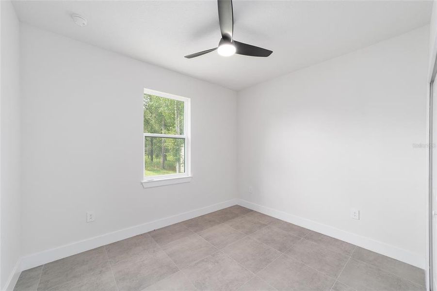 Spacious, unfurnished interior of a new home in , Ocala (Image 18).