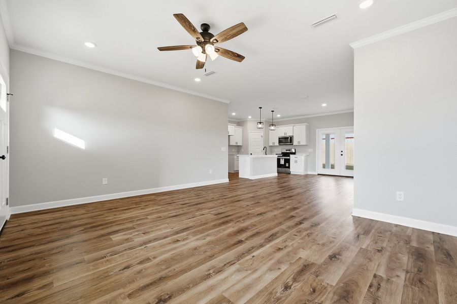 Spacious, unfurnished interior of a new home in , Crestview (Image 26).