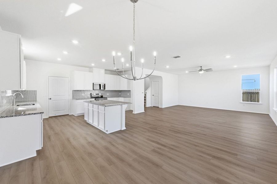 Spacious, unfurnished interior of a new home in Stoney Chase, Del Valle (Image 20). Spacious, unfurnished interior of a new home in Stoney Chase, Del Valle (Image 20).