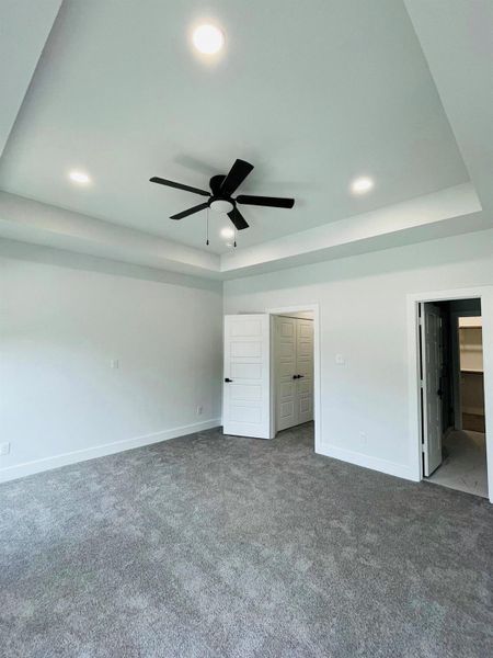 Spacious, unfurnished interior of a new home in , Houston (Image 34).